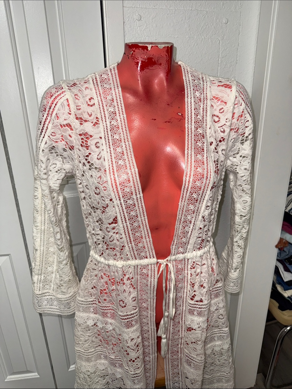 Alice + Olivia Talia Drawstring Kimono - Picture 5 of 8